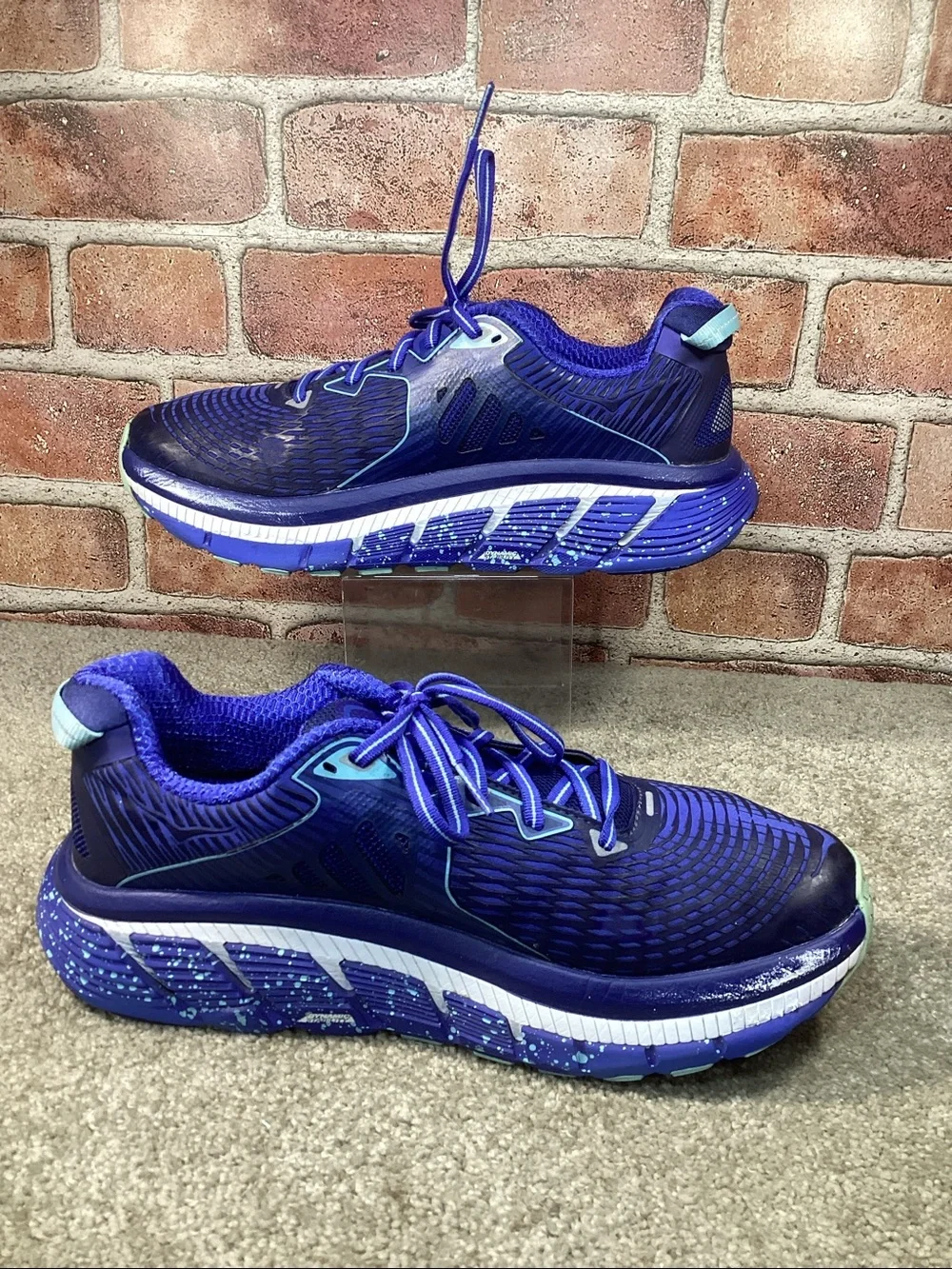 Hoka One One Graviota womens running shoes size 9